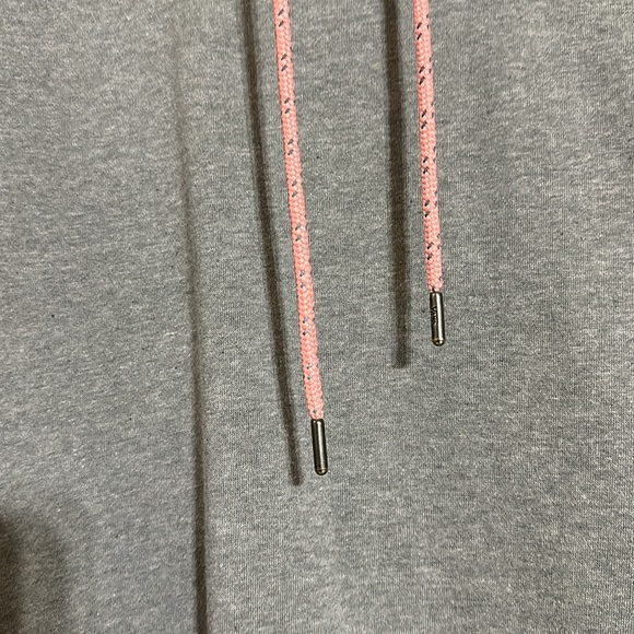 Vans over sized pull over hoodie elastic bottom and sleeves women’s size small - Picture 7 of 7